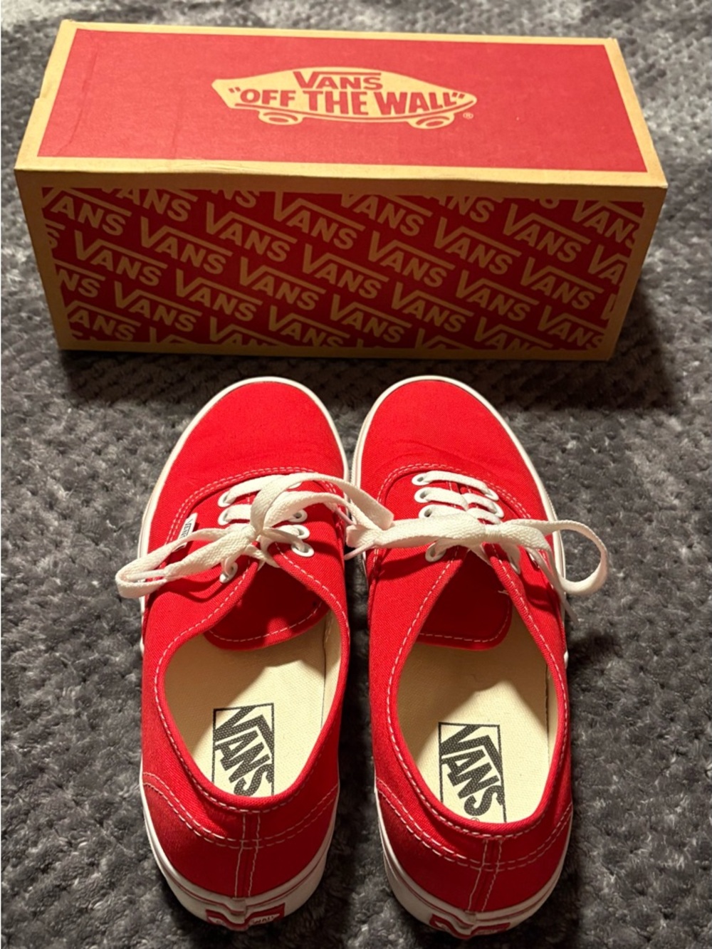 Red Vans Authentic - Picture 2 of 7